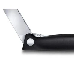 Couteau Office Pliant Victorinox SwissClassic Noir Lame à Dents -Polyvalent Couteaux Magasin couteau office pliant victorinox swissclassic noir lame a dents 3